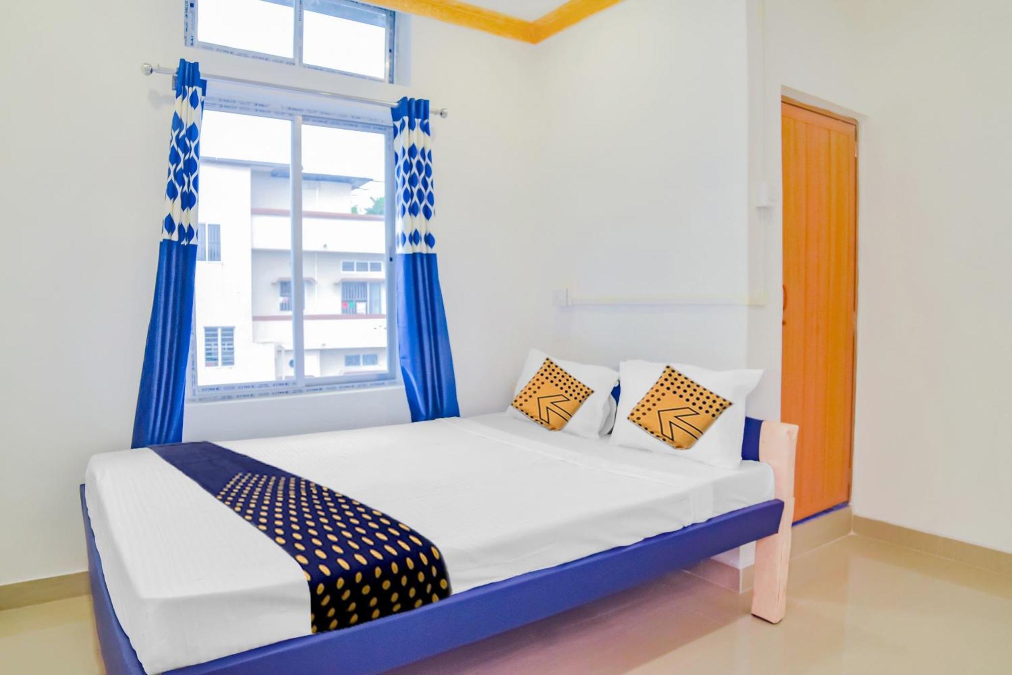 Spot On Nirvaan Guest House Kaharpara ภายนอก รูปภาพ