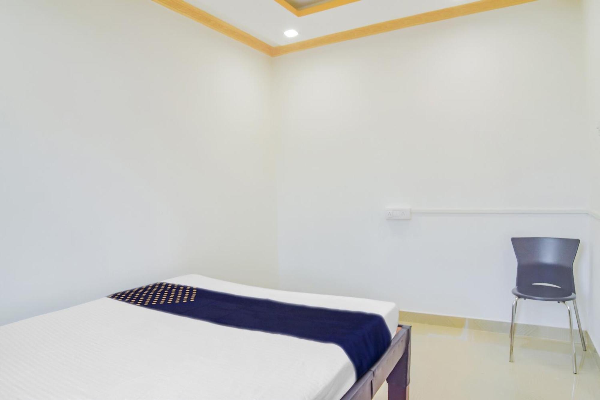 Spot On Nirvaan Guest House Kaharpara ภายนอก รูปภาพ